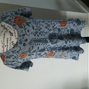 LuLaRoe Classic Tee Floral XS TShirt